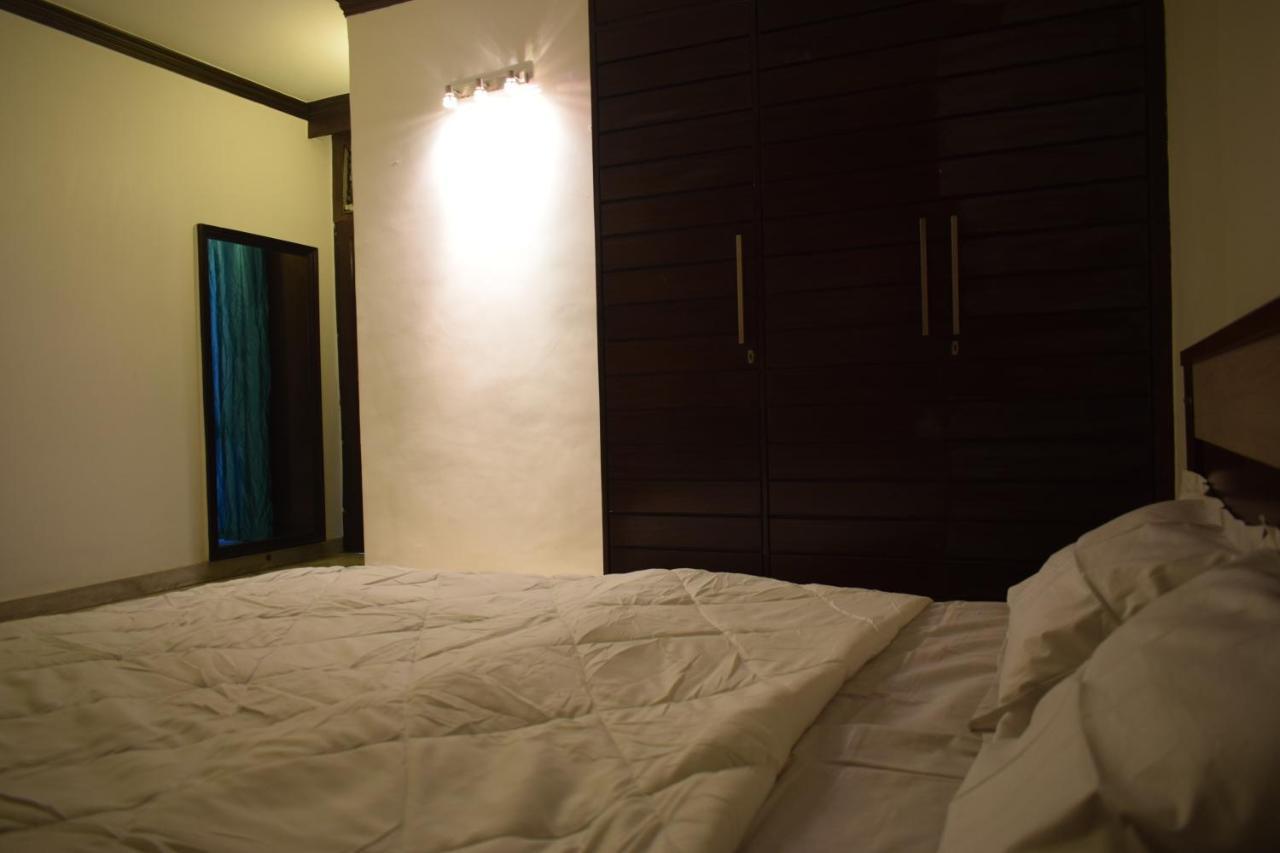 Bunkmates Hostel Ню Делхи Екстериор снимка