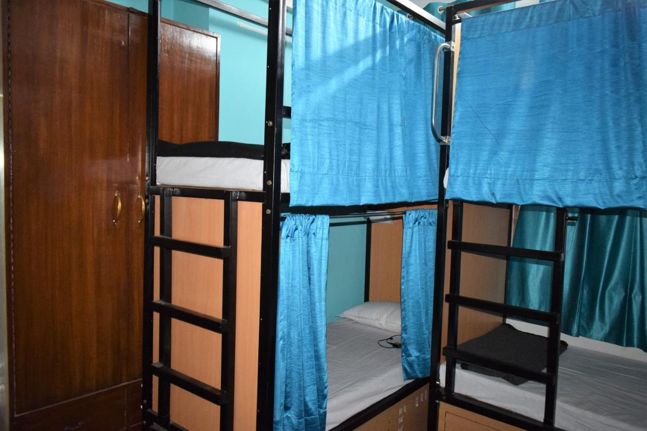 Bunkmates Hostel Ню Делхи Екстериор снимка