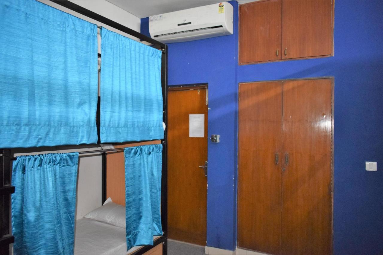 Bunkmates Hostel Ню Делхи Екстериор снимка