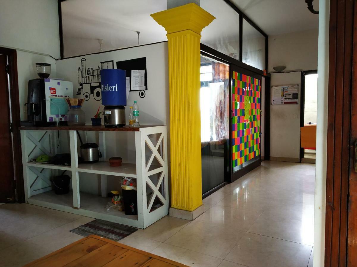 Bunkmates Hostel Ню Делхи Екстериор снимка