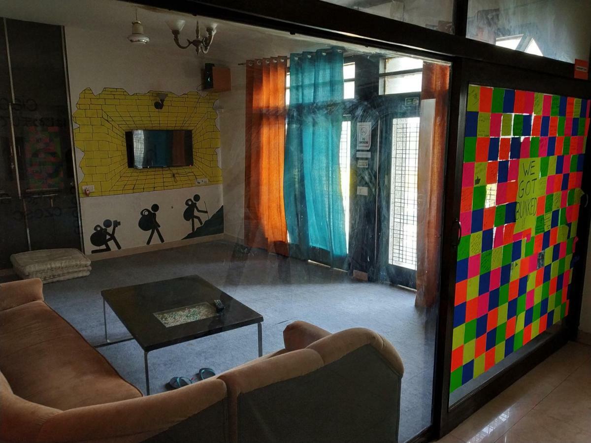 Bunkmates Hostel Ню Делхи Екстериор снимка