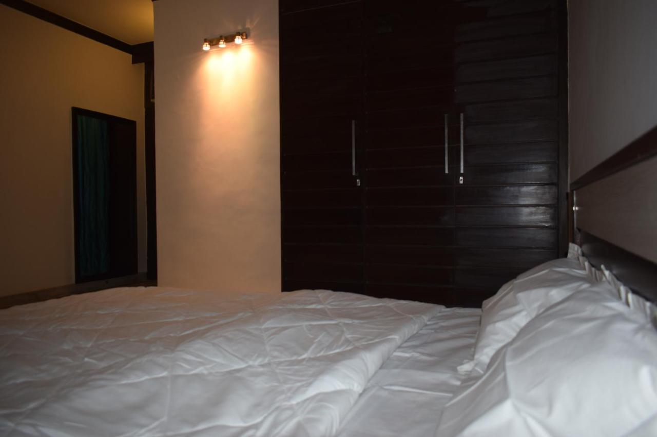 Bunkmates Hostel Ню Делхи Екстериор снимка