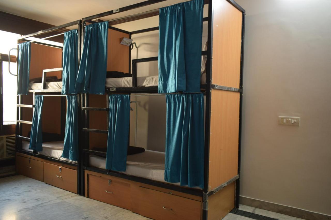 Bunkmates Hostel Ню Делхи Екстериор снимка
