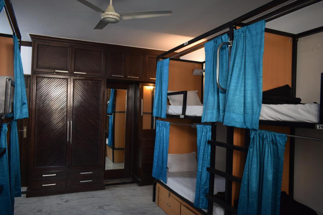 Bunkmates Hostel Ню Делхи Екстериор снимка